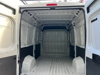 Opel Movano 2022 · foto 13
