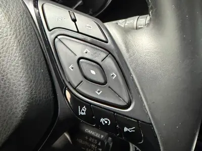 Toyota C-HR 2019 · foto 12