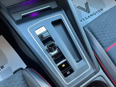 Volkswagen Golf GTI 2022 · foto 12