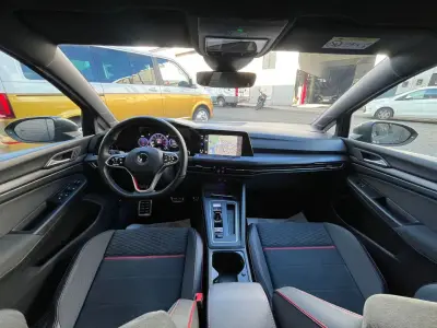 Volkswagen Golf GTI 2022 · foto 11