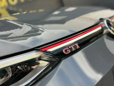 Volkswagen Golf GTI 2022 · foto 15