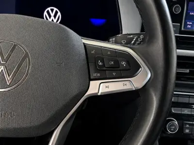 Volkswagen T-Roc 2023 · foto 10