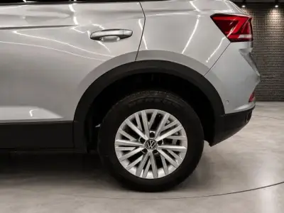 Volkswagen T-Roc 2023 · foto 6