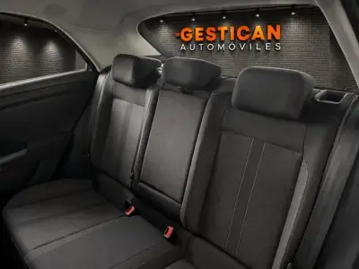 Volkswagen T-Roc 2023 · foto 13