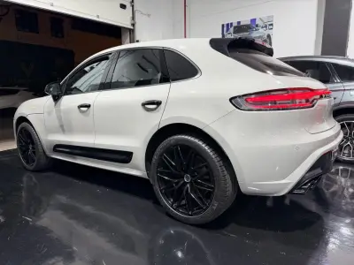 Porsche Macan 2023 · foto 3