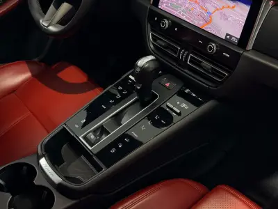 Porsche Macan 2023 · foto 11