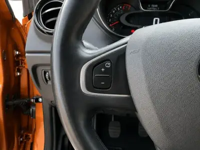 Renault Captur 2020 · foto 9