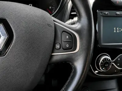 Renault Captur 2020 · foto 10