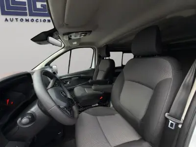 Renault Trafic 2023 · foto 10