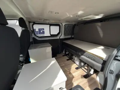 Renault Trafic 2023 · foto 16
