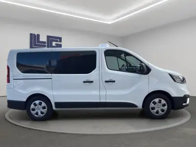 Renault Trafic 2023 · foto 4