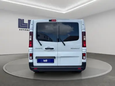Renault Trafic 2023 · foto 6