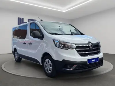 Renault Trafic 2023 · foto 3