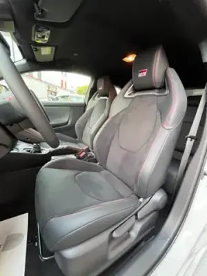 Toyota GR Yaris 2024 · foto 10