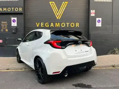 Toyota GR Yaris 2024 · foto 2
