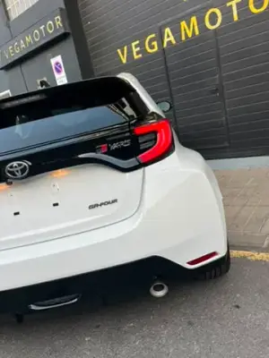 Toyota GR Yaris 2024 · foto 5