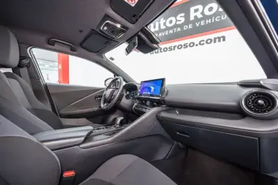 Toyota C-HR 2024 · foto 6