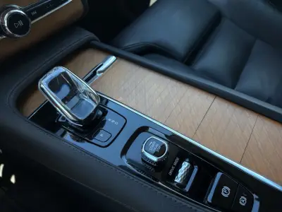 Volvo XC90 2021 · foto 11