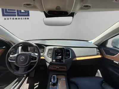 Volvo XC90 2021 · foto 18