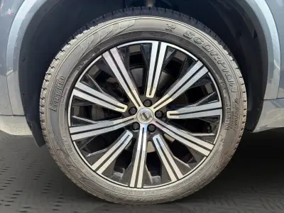 Volvo XC90 2021 · foto 8