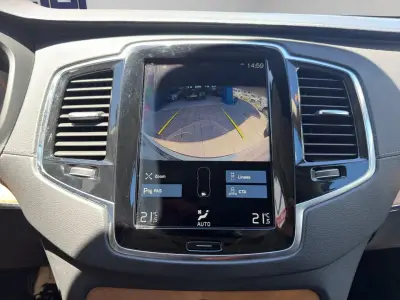 Volvo XC90 2021 · foto 10