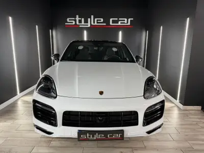 Porsche Cayenne Coupe 2023 · foto 2