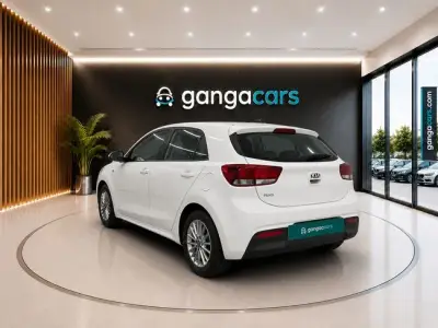 KIA Rio 2023 · foto 5