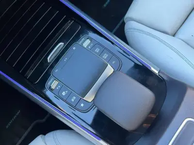 Mercedes-Benz EQA 2022 · foto 15