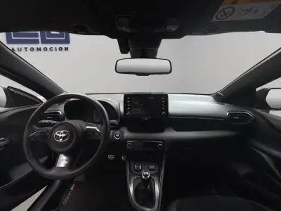 Toyota GR Yaris 2021 · foto 17