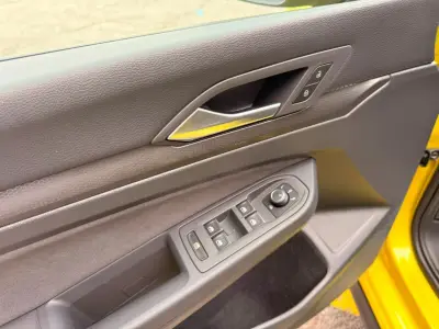 Volkswagen Golf GTI 2022 · foto 13