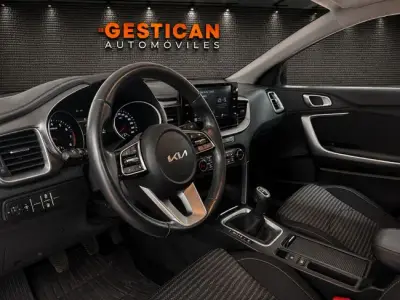 KIA Xceed 2024 · foto 8