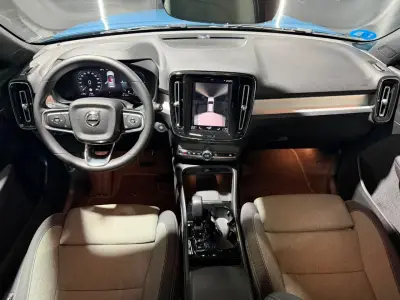 Volvo XC40 2023 · foto 10