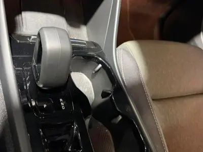 Volvo XC40 2023 · foto 9