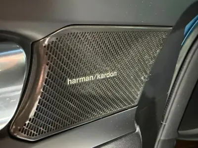 Volvo XC40 2023 · foto 13