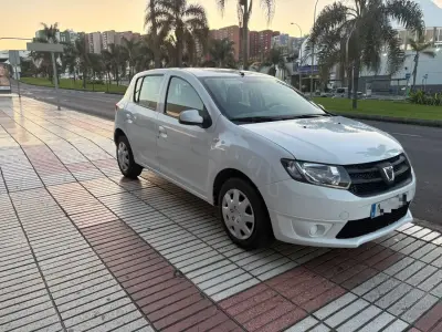 Dacia Sandero 2016 en Gran Canaria · CEC