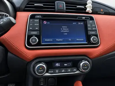 Nissan Micra 2017 · foto 9