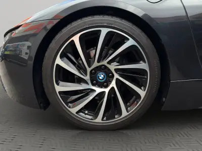 BMW i8 2017 · foto 9