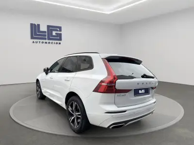 Volvo XC60 2021 · foto 6