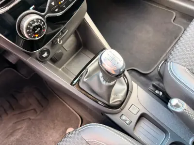Renault Clio 2018 · foto 9
