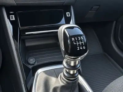 Peugeot 208 2026 · foto 16