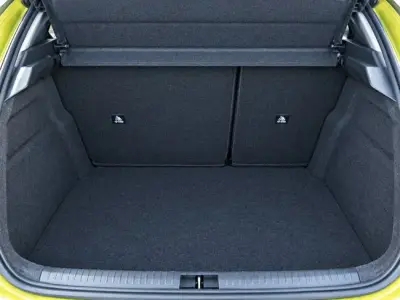 Peugeot 208 2026 · foto 20