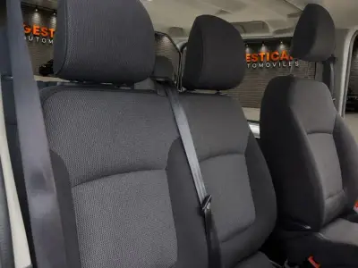 Renault Trafic 2023 · foto 10