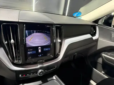 Volvo XC60 2021 · foto 12