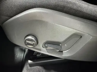 Volvo XC60 2021 · foto 11