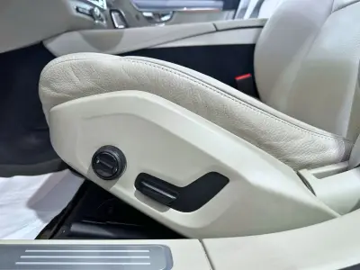 Volvo S90 2019 · foto 12