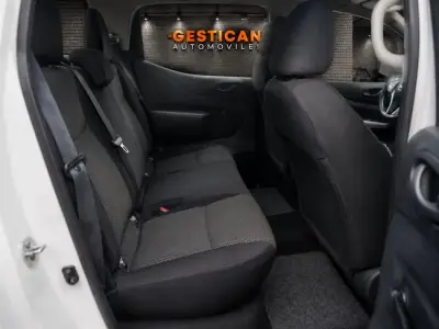 Nissan Navara (Frontier) 2022 · foto 13