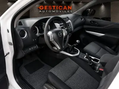 Nissan Navara (Frontier) 2022 · foto 8