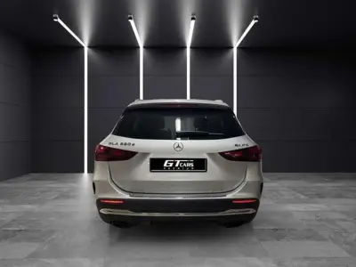 Mercedes-Benz GLA 2024 · foto 5