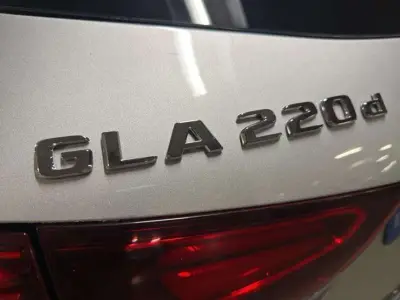 Mercedes-Benz GLA 2024 · foto 8