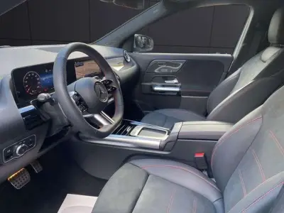Mercedes-Benz GLA 2024 · foto 9